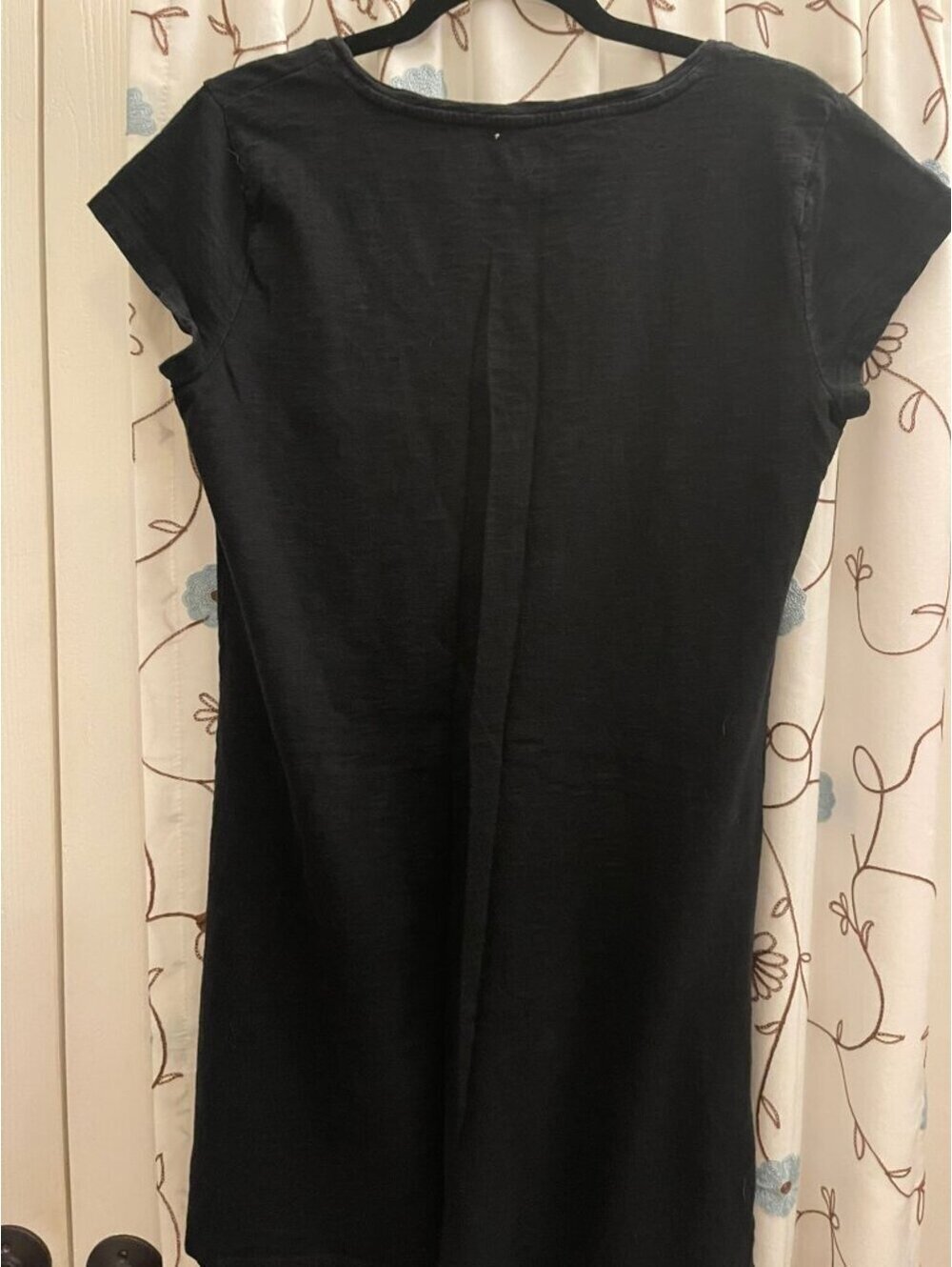 Gap | M | Easy Tee Black Tunic T-Shirt Pocket V-Neck Short Sleeve - Picture 4 of 5